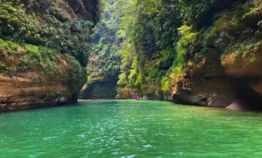 Cañon del río Güejar plan de 4 días y 3 noches yo viajo con parkway agencia de viajes